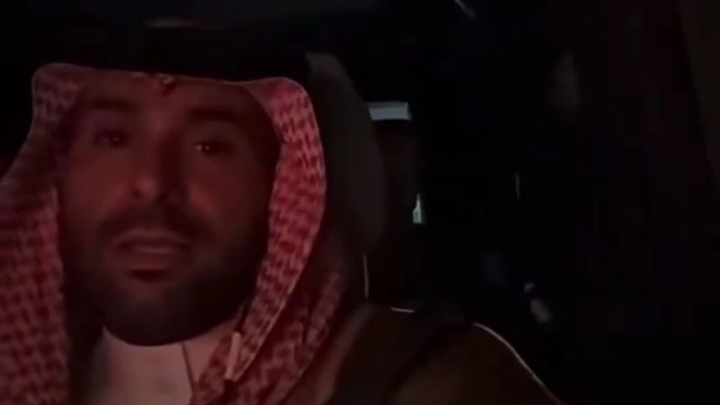 يزيد الراجحي لأخيه عبدالله: “كلن تزوج الا انت تبيني ادور لك” ..فيديو