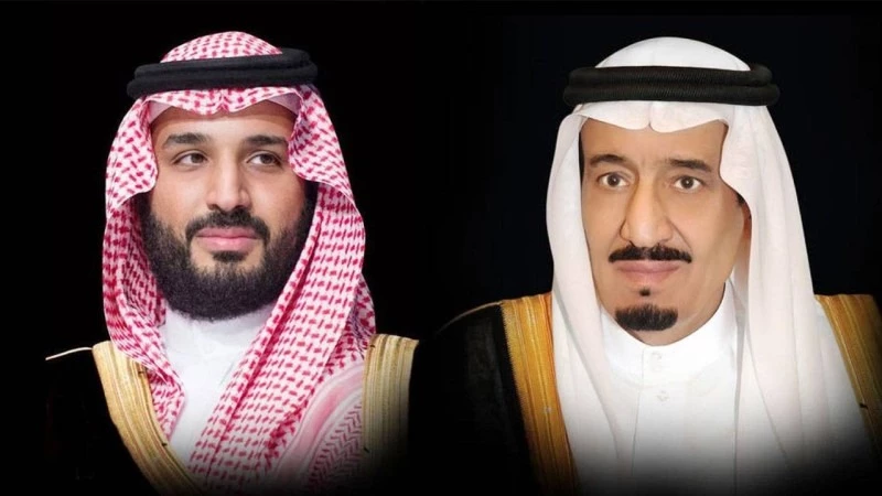 الوالد القائد الملك سلمان وولي العهد يعزّيان أمير الكويت بوفاة الشيخ محمد عبدالعزيز